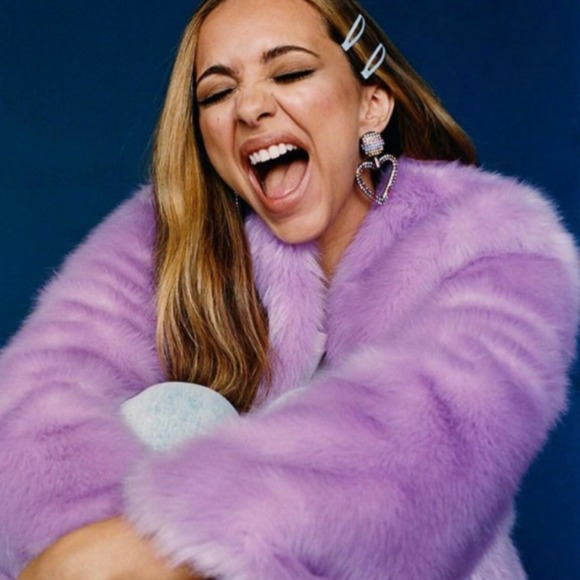 Meet your Posher, Jade emilia - Picture 1 of 1